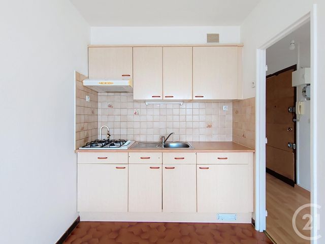 Appartement F1 à vendre - 1 pièce - 26.0 m2 - MELUN - 77 - ILE-DE-FRANCE - Century 21 Cerim