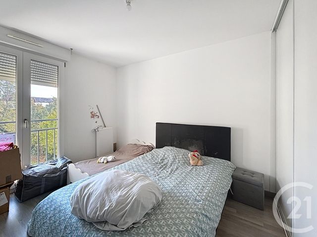 Appartement à louer - 2 pièces - 41.5 m2 - DAMMARIE LES LYS - 77 - ILE-DE-FRANCE - Century 21 Cerim