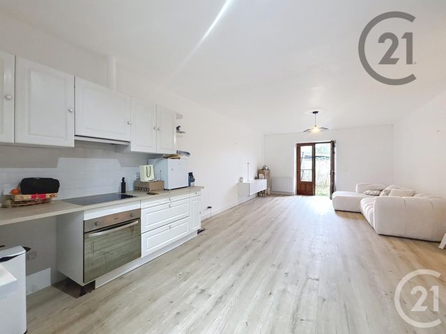 maison à louer - 4 pièces - 86.03 m2 - FOUJU - 77 - ILE-DE-FRANCE - Century 21 Cerim