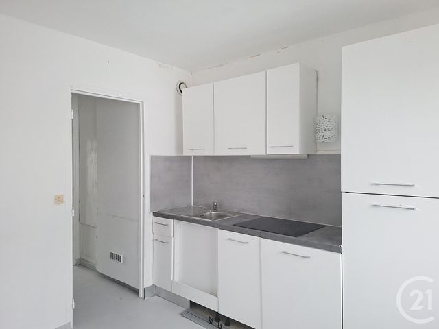 Appartement F5 à vendre - 5 pièces - 104.54 m2 - MELUN - 77 - ILE-DE-FRANCE - Century 21 Cerim