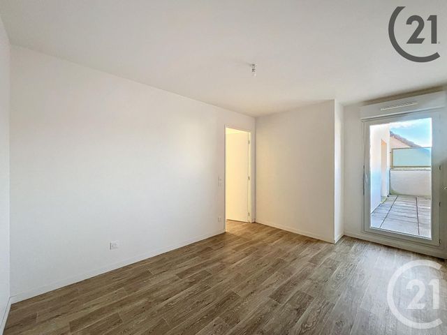 Appartement F4 à louer - 4 pièces - 84.82 m2 - DAMMARIE LES LYS - 77 - ILE-DE-FRANCE - Century 21 Cerim