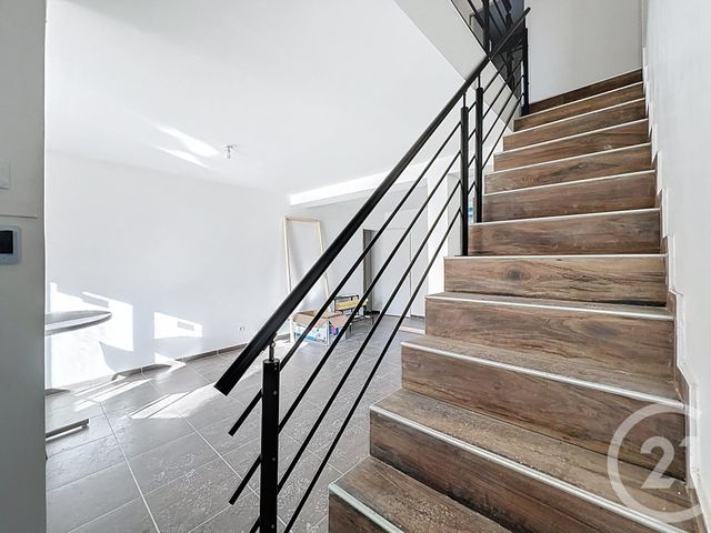 maison à louer - 5 pièces - 137.35 m2 - DAMMARIE LES LYS - 77 - ILE-DE-FRANCE - Century 21 Cerim