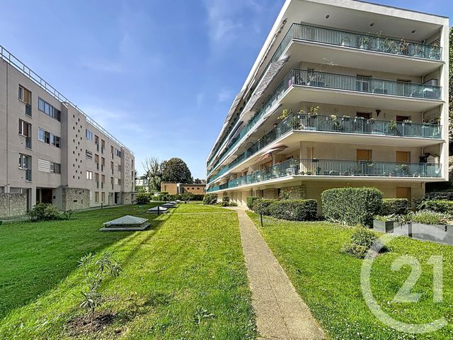 Appartement F1 à louer - 1 pièce - 15.0 m2 - MELUN - 77 - ILE-DE-FRANCE - Century 21 Cerim