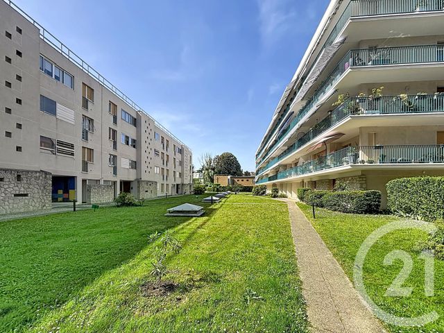 Appartement F1 à louer - 1 pièce - 15.0 m2 - MELUN - 77 - ILE-DE-FRANCE - Century 21 Cerim