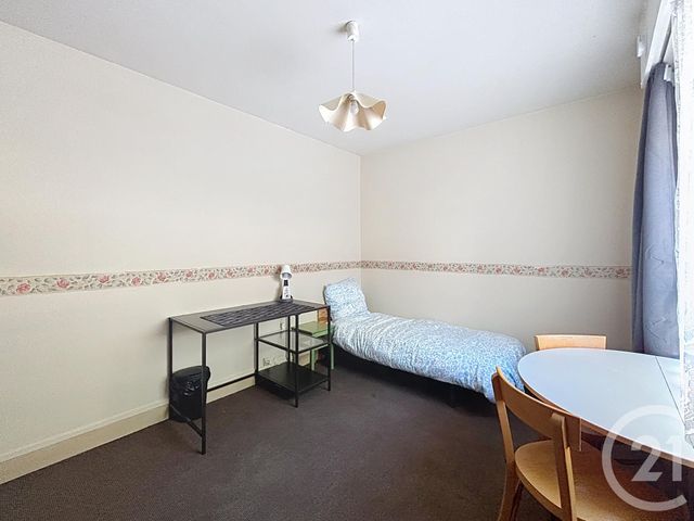 Appartement F1 à louer - 1 pièce - 15.0 m2 - MELUN - 77 - ILE-DE-FRANCE - Century 21 Cerim