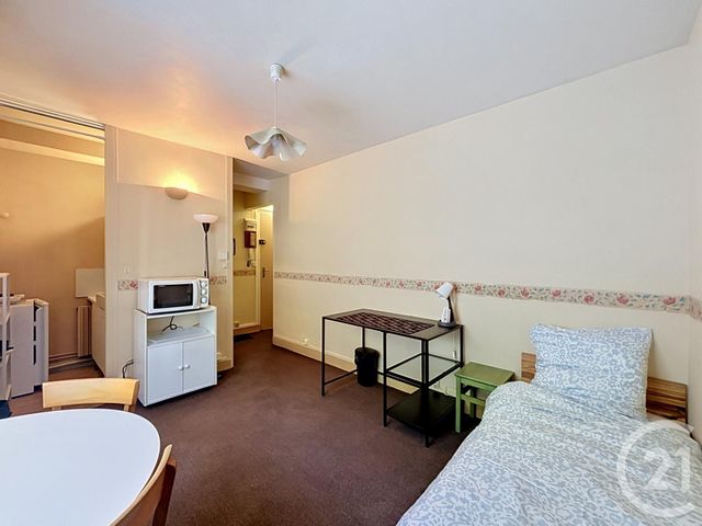 Appartement F1 à louer - 1 pièce - 15.0 m2 - MELUN - 77 - ILE-DE-FRANCE - Century 21 Cerim