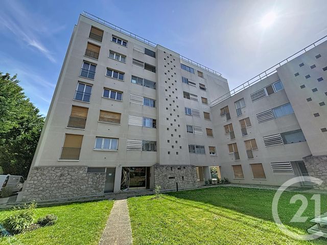 Appartement F1 à louer - 1 pièce - 15.0 m2 - MELUN - 77 - ILE-DE-FRANCE - Century 21 Cerim