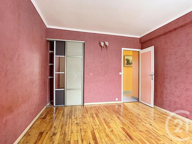 Appartement F4 à louer - 4 pièces - 64.27 m2 - MELUN - 77 - ILE-DE-FRANCE - Century 21 Cerim