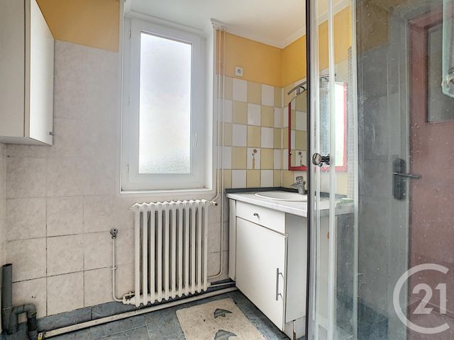 Appartement F4 à louer - 4 pièces - 64.27 m2 - MELUN - 77 - ILE-DE-FRANCE - Century 21 Cerim