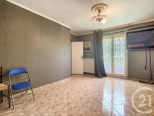 Appartement F4 à louer - 4 pièces - 64.27 m2 - MELUN - 77 - ILE-DE-FRANCE - Century 21 Cerim