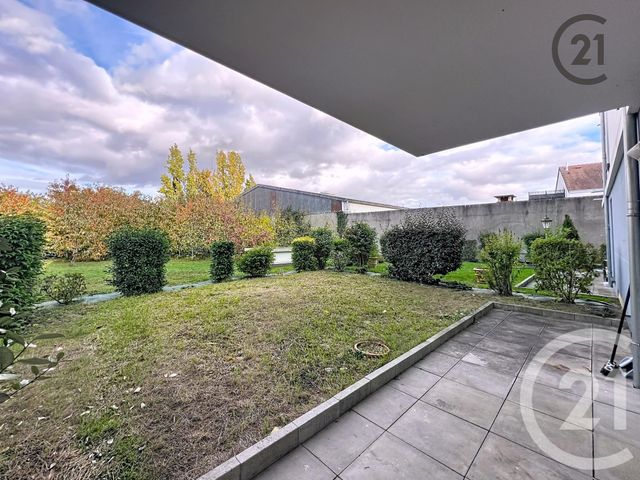 Appartement F2 à louer - 2 pièces - 41.55 m2 - MELUN - 77 - ILE-DE-FRANCE - Century 21 Cerim