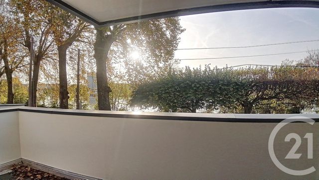 Appartement F3 à louer - 3 pièces - 59.7 m2 - LE MEE SUR SEINE - 77 - ILE-DE-FRANCE - Century 21 Cerim