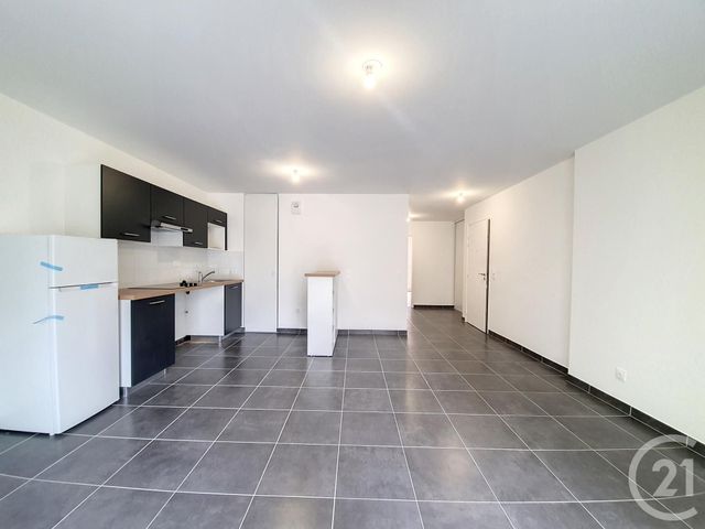 Appartement F3 à louer - 3 pièces - 66.2 m2 - MELUN - 77 - ILE-DE-FRANCE - Century 21 Cerim