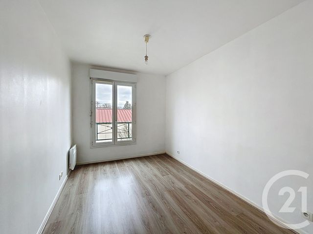 Appartement F3 à vendre - 3 pièces - 65.87 m2 - DAMMARIE LES LYS - 77 - ILE-DE-FRANCE - Century 21 Cerim
