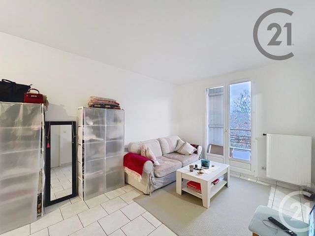 Appartement F1 à louer - 1 pièce - 22.55 m2 - SAVIGNY LE TEMPLE - 77 - ILE-DE-FRANCE - Century 21 Cerim
