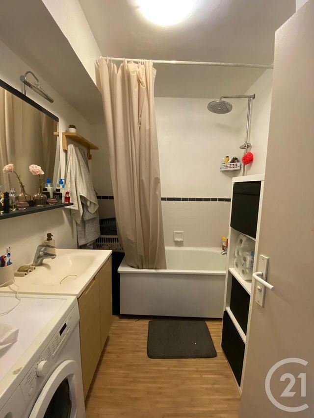 Appartement à vendre - 2 pièces - 44.0 m2 - MELUN - 77 - ILE-DE-FRANCE - Century 21 Cerim