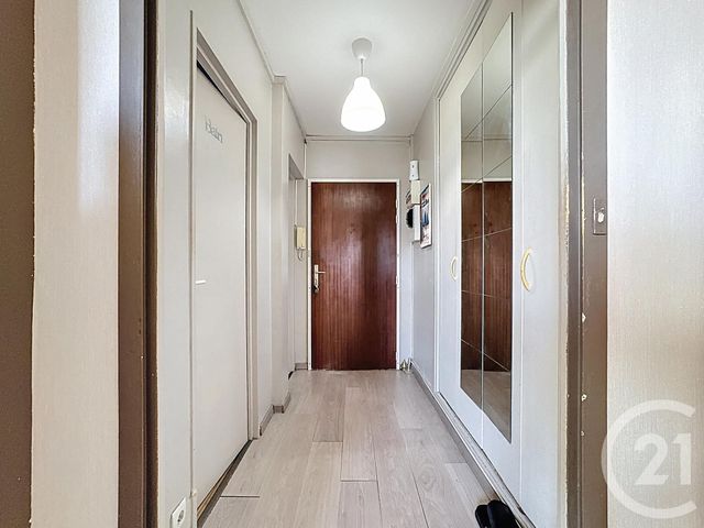 Appartement à vendre - 2 pièces - 44.0 m2 - MELUN - 77 - ILE-DE-FRANCE - Century 21 Cerim