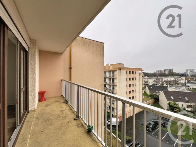 Appartement F1 à louer - 1 pièce - 35.8 m2 - MELUN - 77 - ILE-DE-FRANCE - Century 21 Cerim