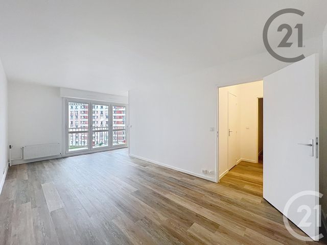 Appartement F1 à louer - 1 pièce - 35.8 m2 - MELUN - 77 - ILE-DE-FRANCE - Century 21 Cerim