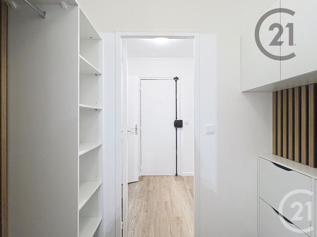 Appartement F1 à louer - 1 pièce - 35.8 m2 - MELUN - 77 - ILE-DE-FRANCE - Century 21 Cerim