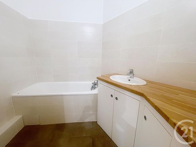 Appartement F5 à vendre - 5 pièces - 106.5 m2 - MELUN - 77 - ILE-DE-FRANCE - Century 21 Cerim