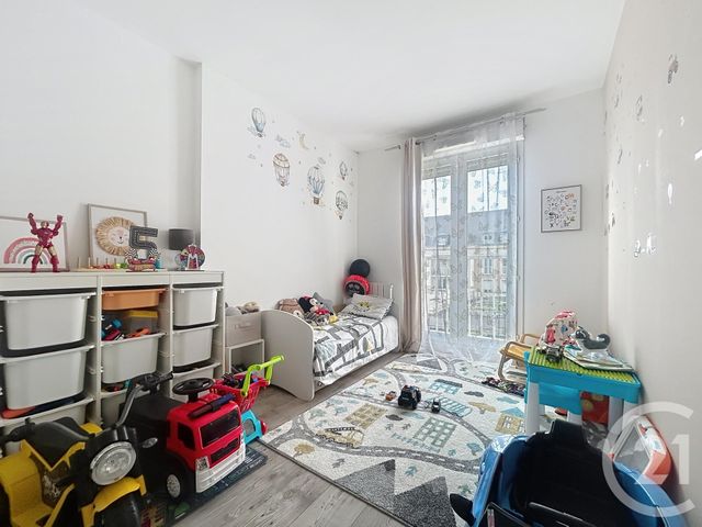 Appartement F3 à vendre - 3 pièces - 62.44 m2 - MELUN - 77 - ILE-DE-FRANCE - Century 21 Cerim