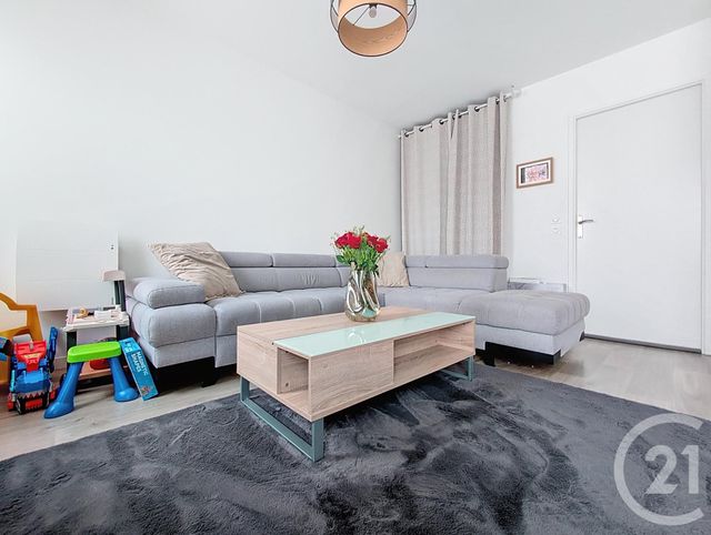 Appartement F3 à vendre - 3 pièces - 62.7 m2 - 77 - ILE-DE-FRANCE - Century 21 Cerim