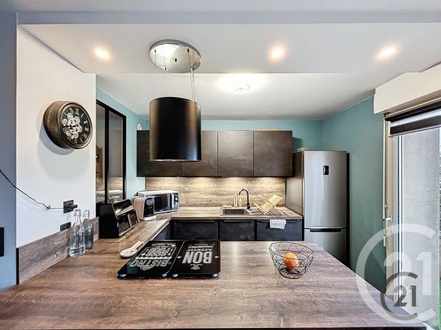 Appartement F4 à vendre - 4 pièces - 76.15 m2 - MOISSY CRAMAYEL - 77 - ILE-DE-FRANCE - Century 21 Cerim