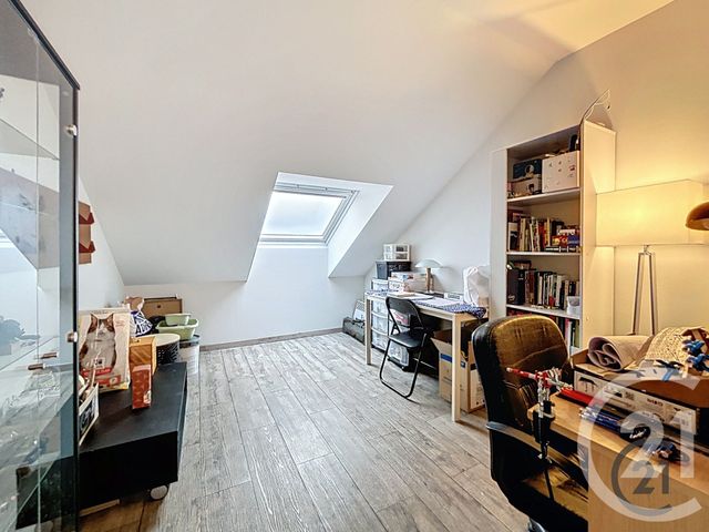 Appartement F4 à vendre - 4 pièces - 76.15 m2 - MOISSY CRAMAYEL - 77 - ILE-DE-FRANCE - Century 21 Cerim