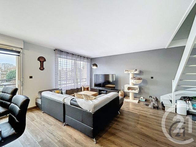 Appartement F4 à vendre - 4 pièces - 76.15 m2 - MOISSY CRAMAYEL - 77 - ILE-DE-FRANCE - Century 21 Cerim
