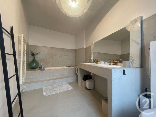 Appartement F5 à vendre - 5 pièces - 111.06 m2 - MELUN - 77 - ILE-DE-FRANCE - Century 21 Cerim