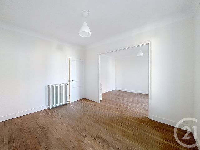 Appartement à louer - 3 pièces - 82.53 m2 - MELUN - 77 - ILE-DE-FRANCE - Century 21 Cerim