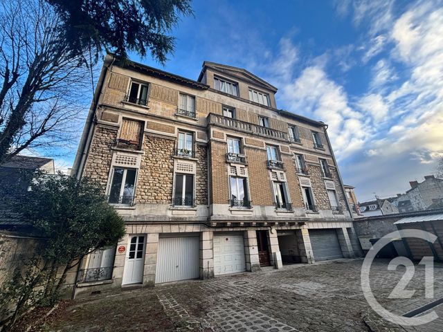 Appartement à louer - 3 pièces - 82.53 m2 - MELUN - 77 - ILE-DE-FRANCE - Century 21 Cerim