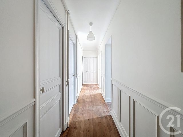 Appartement à louer - 3 pièces - 82.53 m2 - MELUN - 77 - ILE-DE-FRANCE - Century 21 Cerim