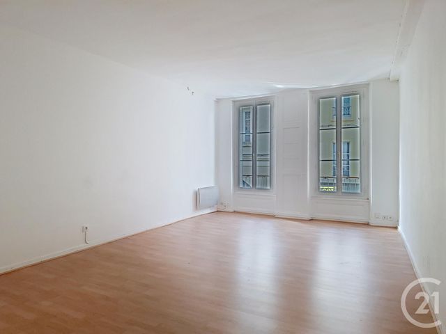Appartement F2 à vendre - 2 pièces - 40.74 m2 - MELUN - 77 - ILE-DE-FRANCE - Century 21 Cerim
