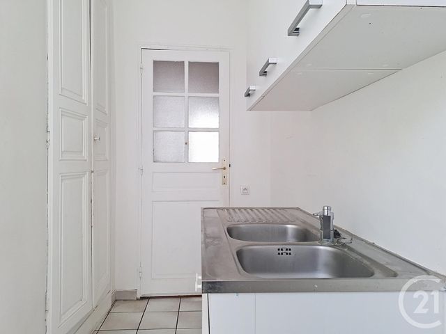 Appartement F2 à vendre - 2 pièces - 40.74 m2 - MELUN - 77 - ILE-DE-FRANCE - Century 21 Cerim