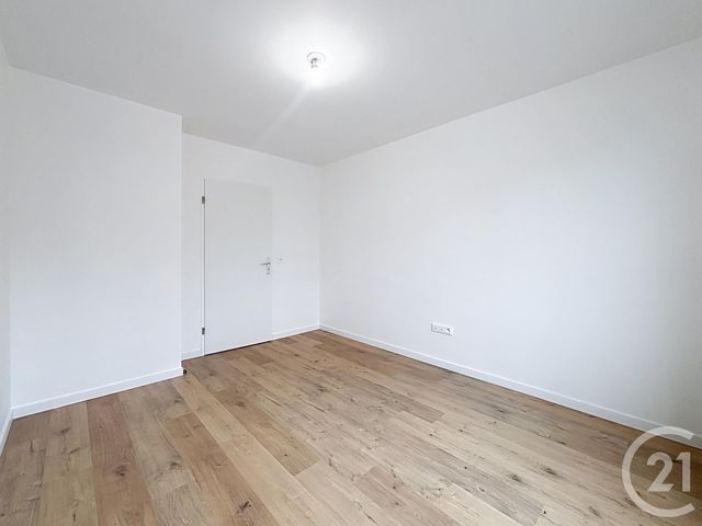Appartement F2 à louer - 2 pièces - 41.6 m2 - DAMMARIE LES LYS - 77 - ILE-DE-FRANCE - Century 21 Cerim