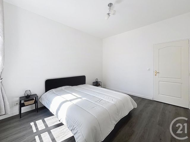 Appartement F2 à louer - 2 pièces - 63.55 m2 - MELUN - 77 - ILE-DE-FRANCE - Century 21 Cerim