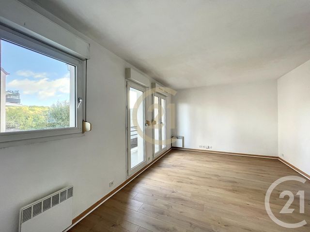 Appartement Studio à louer - 1 pièce - 26.12 m2 - MELUN - 77 - ILE-DE-FRANCE - Century 21 Cerim