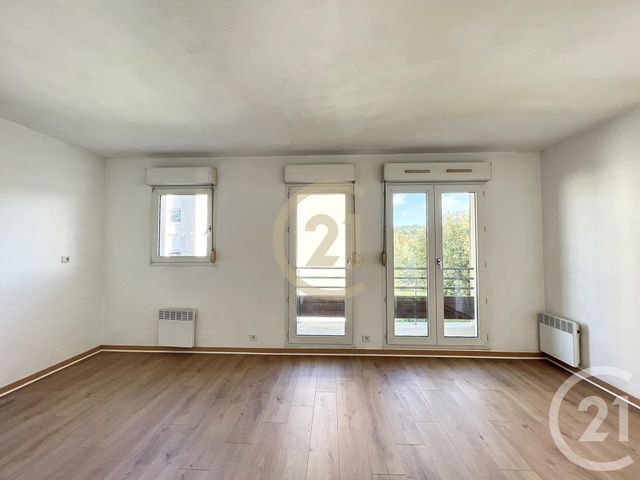 Appartement Studio à louer - 1 pièce - 26.12 m2 - MELUN - 77 - ILE-DE-FRANCE - Century 21 Cerim