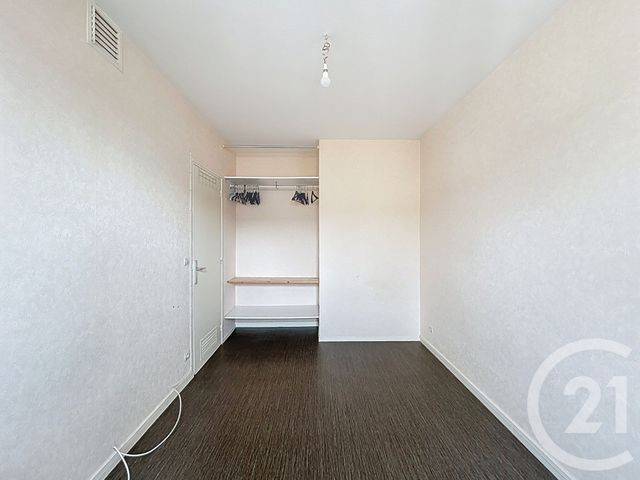 Appartement F3 à vendre - 3 pièces - 55.57 m2 - MELUN - 77 - ILE-DE-FRANCE - Century 21 Cerim