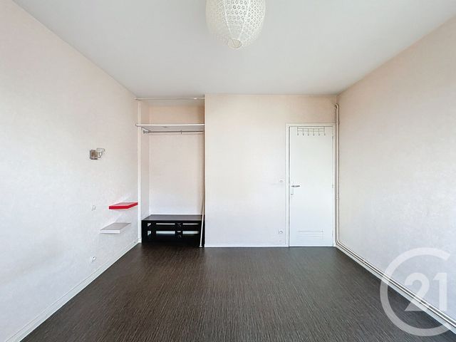 Appartement F3 à vendre - 3 pièces - 55.57 m2 - MELUN - 77 - ILE-DE-FRANCE - Century 21 Cerim