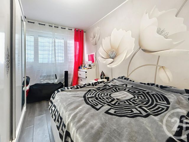 Appartement F2 à vendre - 2 pièces - 47.0 m2 - MELUN - 77 - ILE-DE-FRANCE - Century 21 Cerim