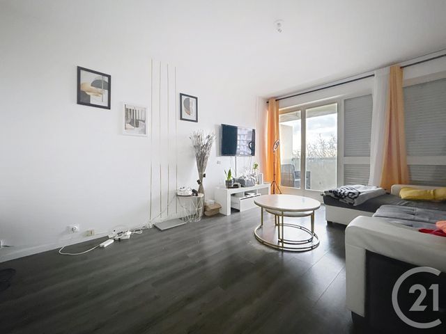 Appartement F2 à vendre - 2 pièces - 47.0 m2 - MELUN - 77 - ILE-DE-FRANCE - Century 21 Cerim