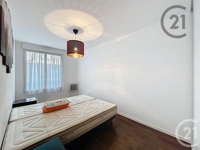 Appartement F3 à louer - 3 pièces - 63.6 m2 - DAMMARIE LES LYS - 77 - ILE-DE-FRANCE - Century 21 Cerim