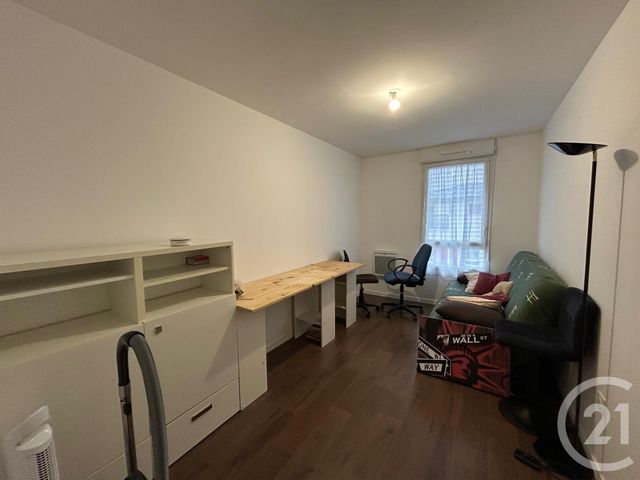 Appartement F3 à louer - 3 pièces - 63.6 m2 - DAMMARIE LES LYS - 77 - ILE-DE-FRANCE - Century 21 Cerim