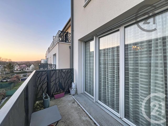 Appartement F3 à louer - 3 pièces - 63.6 m2 - DAMMARIE LES LYS - 77 - ILE-DE-FRANCE - Century 21 Cerim