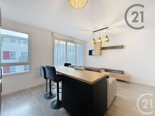 Appartement F3 à louer - 3 pièces - 63.6 m2 - DAMMARIE LES LYS - 77 - ILE-DE-FRANCE - Century 21 Cerim