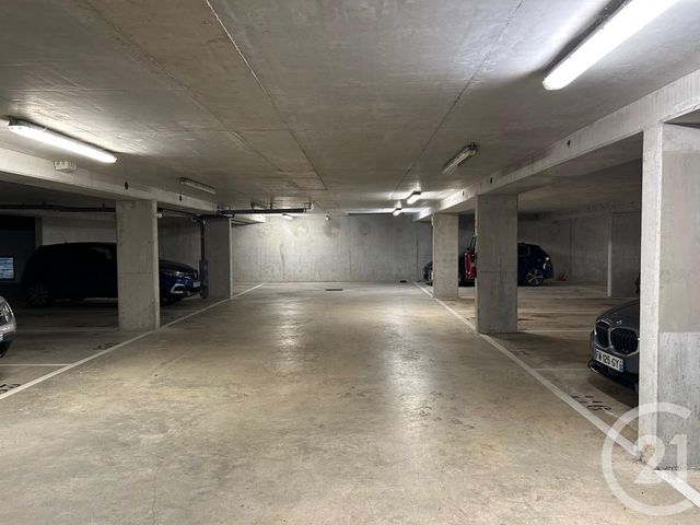 Appartement F3 à louer - 3 pièces - 63.6 m2 - DAMMARIE LES LYS - 77 - ILE-DE-FRANCE - Century 21 Cerim