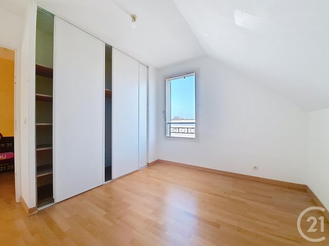 Appartement à vendre - 3 pièces - 61.94 m2 - MELUN - 77 - ILE-DE-FRANCE - Century 21 Cerim